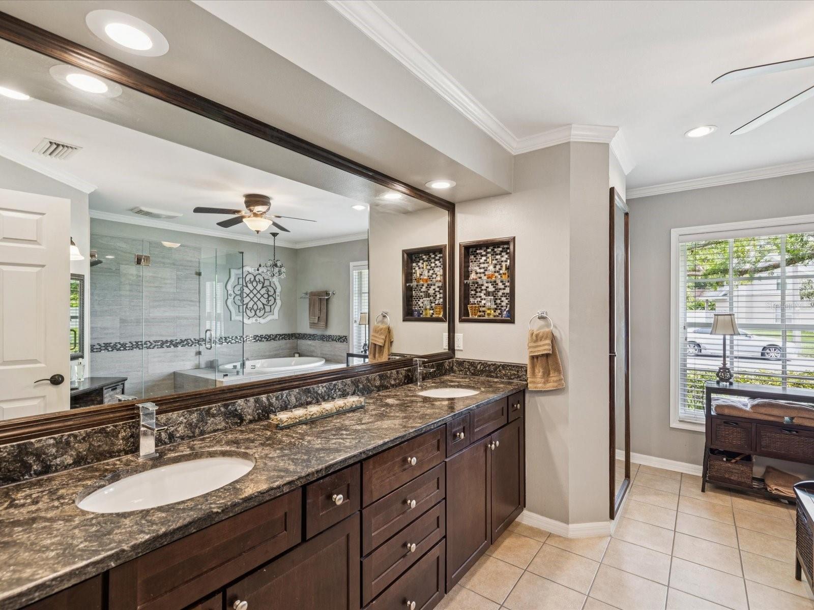 Image 18 of 42 For 5604 Pine Bay Drive