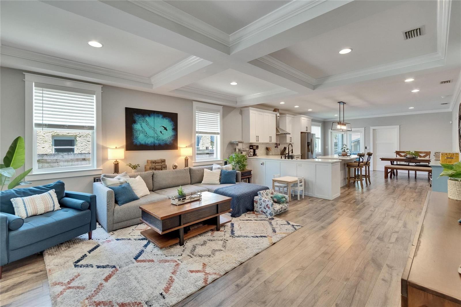 Image 2 of 68 For 910 Crenshaw Street