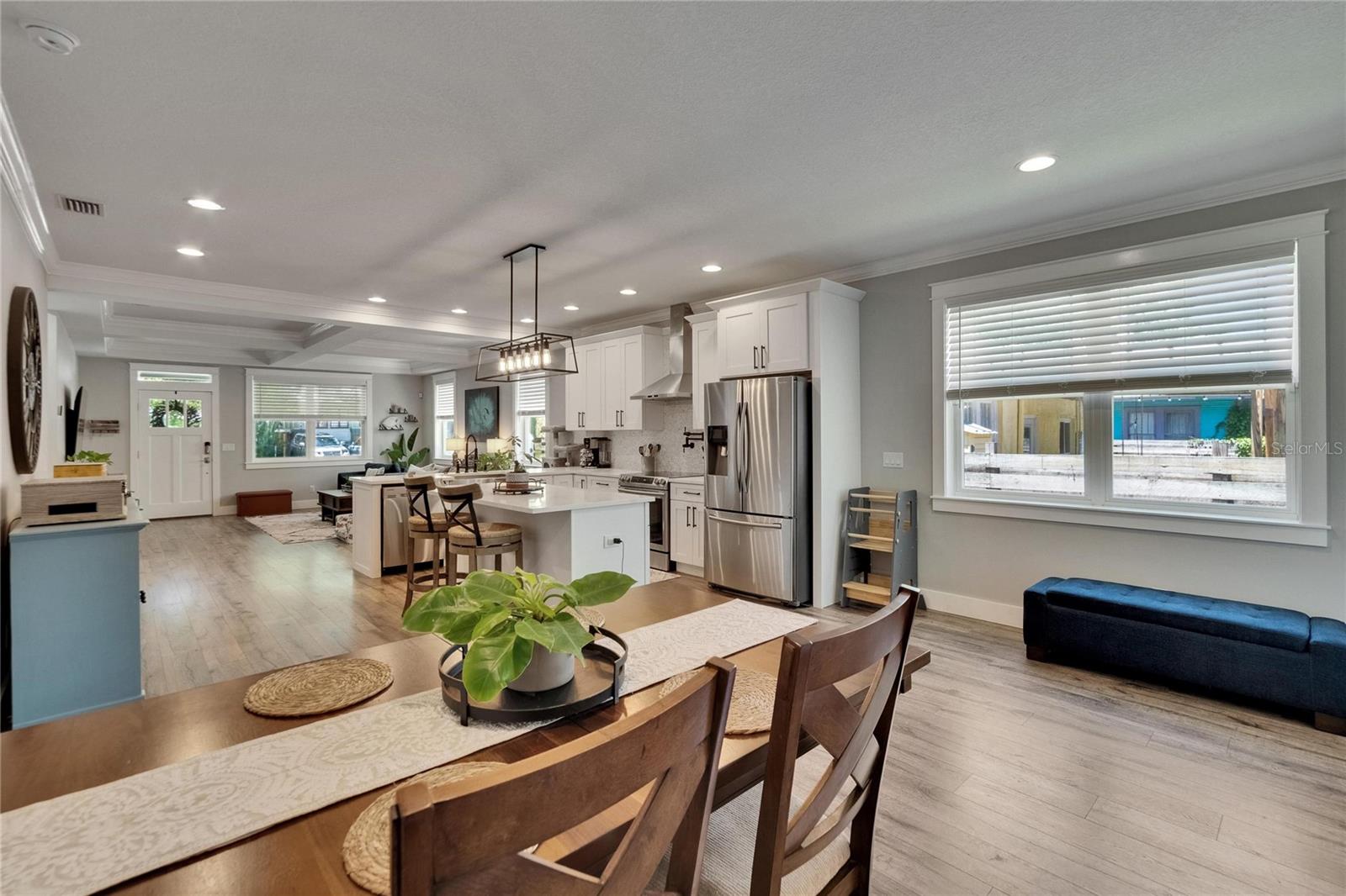 Image 20 of 68 For 910 Crenshaw Street