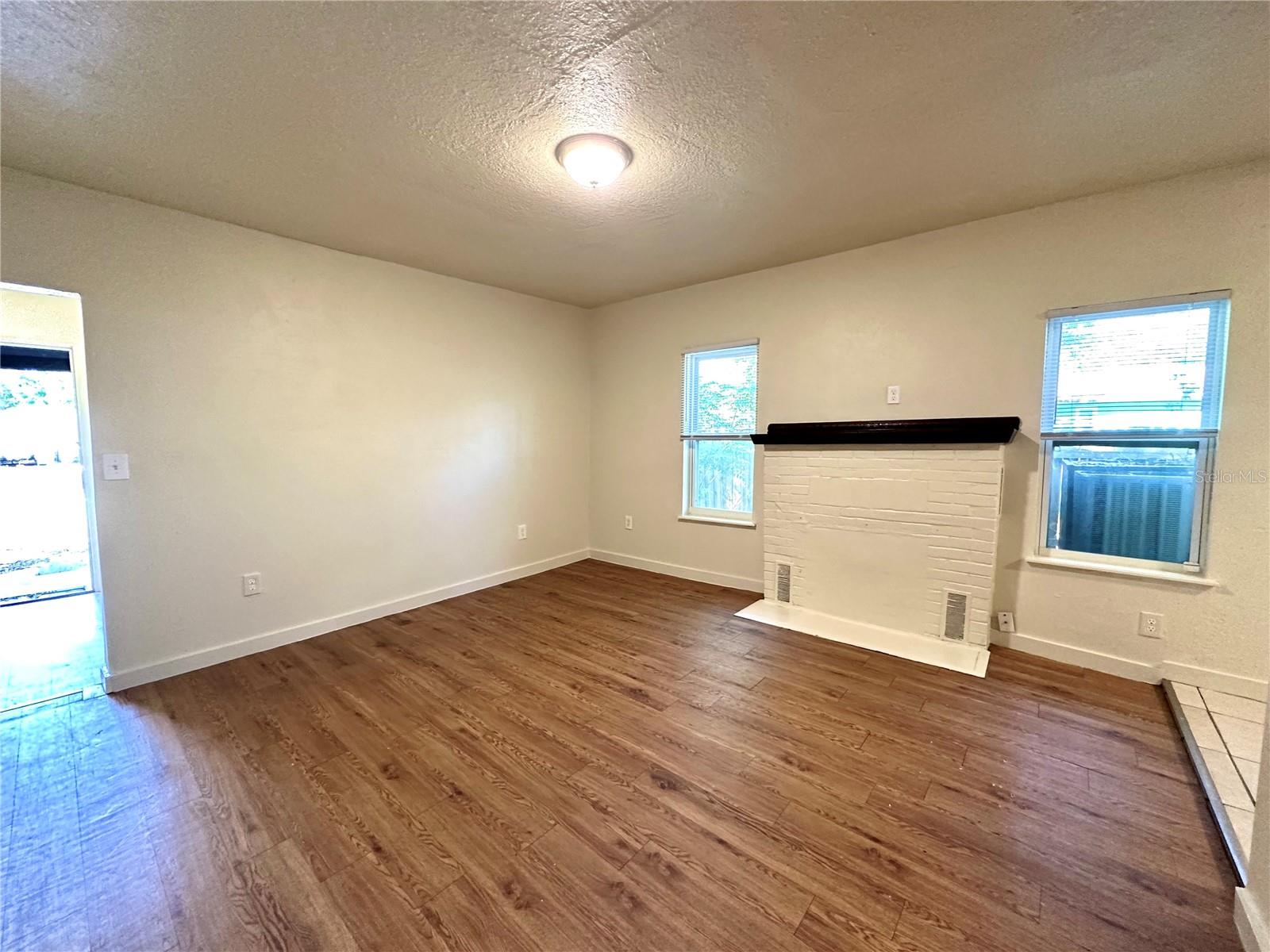 Image 12 of 25 For 665 26th Avenue S