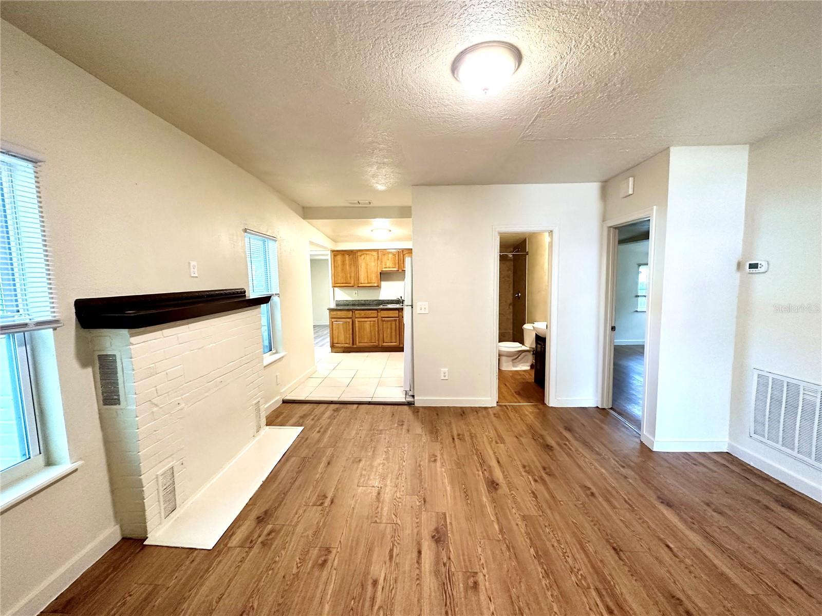 Image 14 of 25 For 665 26th Avenue S
