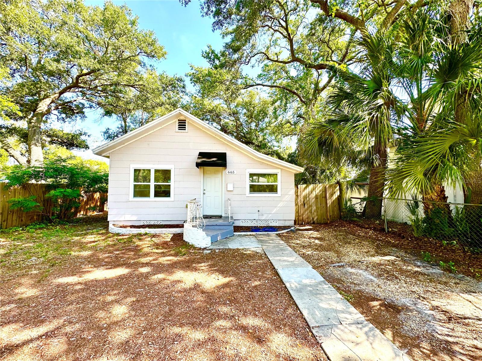 Image 2 of 25 For 665 26th Avenue S