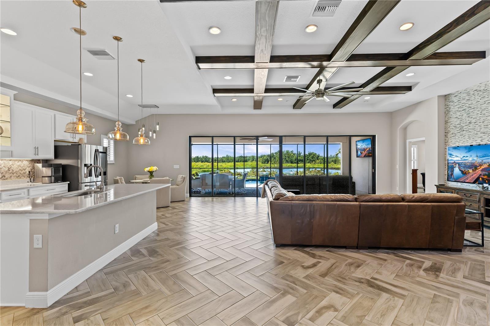 Listing photo id 9 for 12607 Pensacola Court