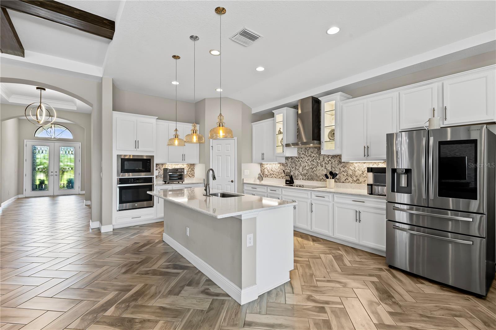 Listing photo id 13 for 12607 Pensacola Court