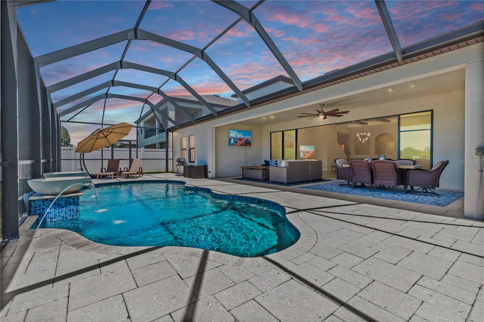 Listing photo id 3 for 12607 Pensacola Court