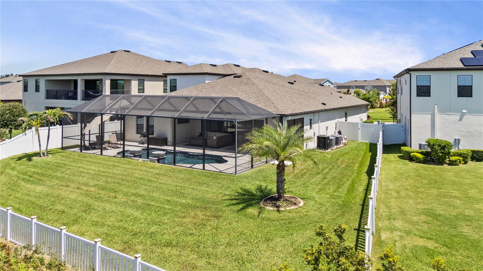 Listing photo id 79 for 12607 Pensacola Court