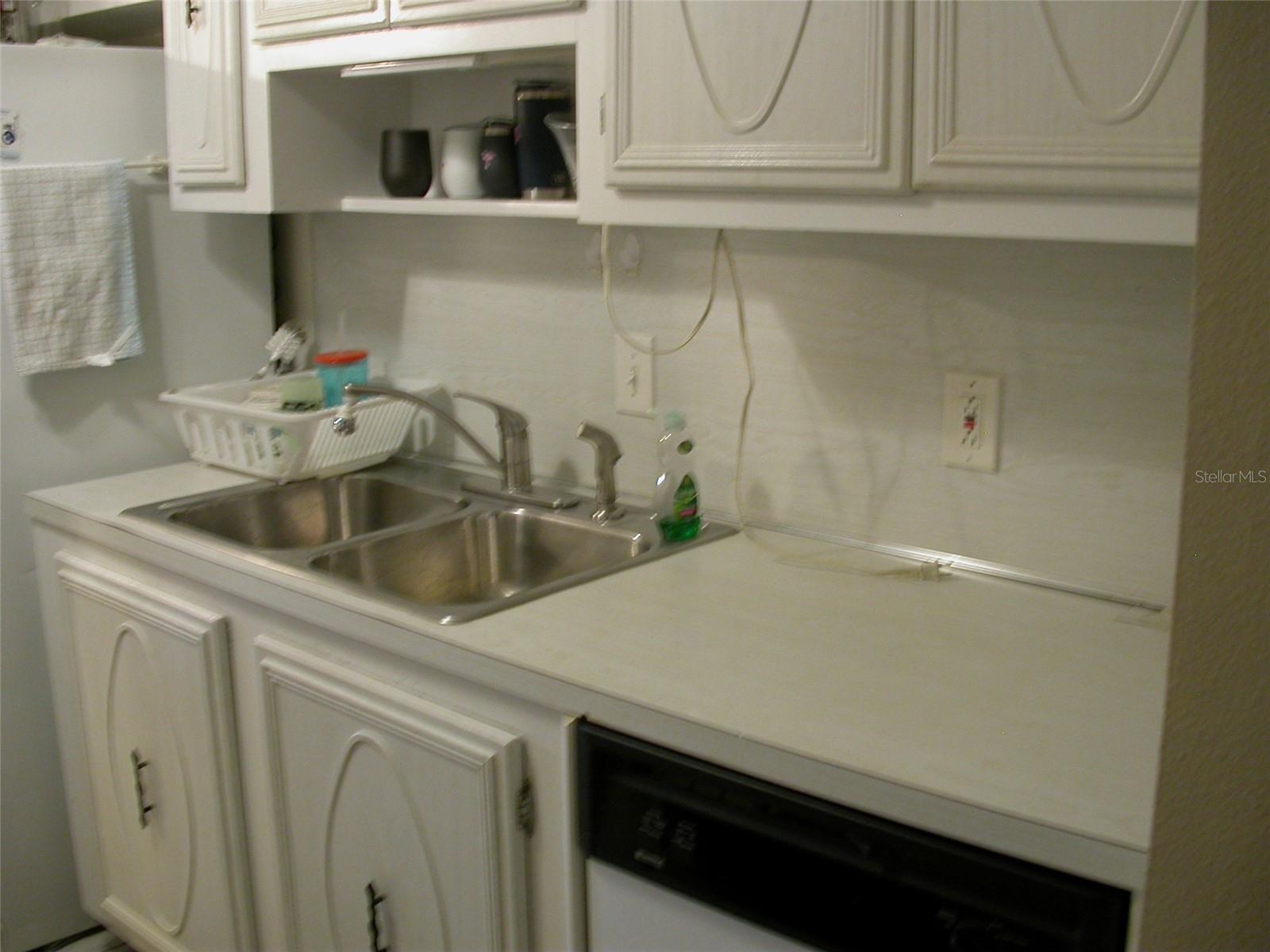 Image 9 of 25 For 5217 81st Street N 22