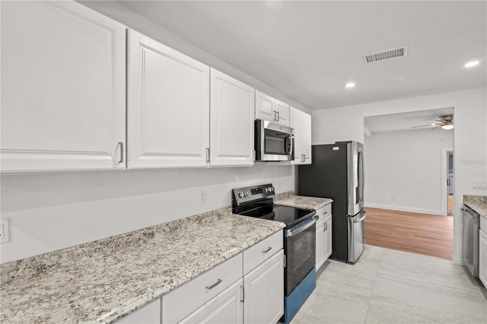Image 10 of 43 For 1204 Hamilton Avenue