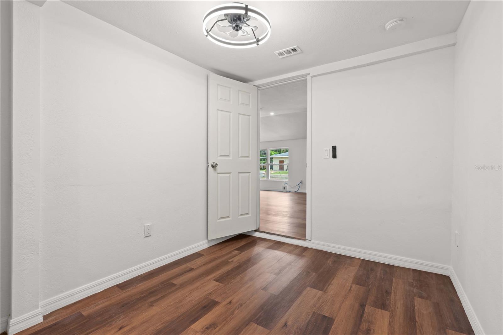 Image 18 of 43 For 1204 Hamilton Avenue