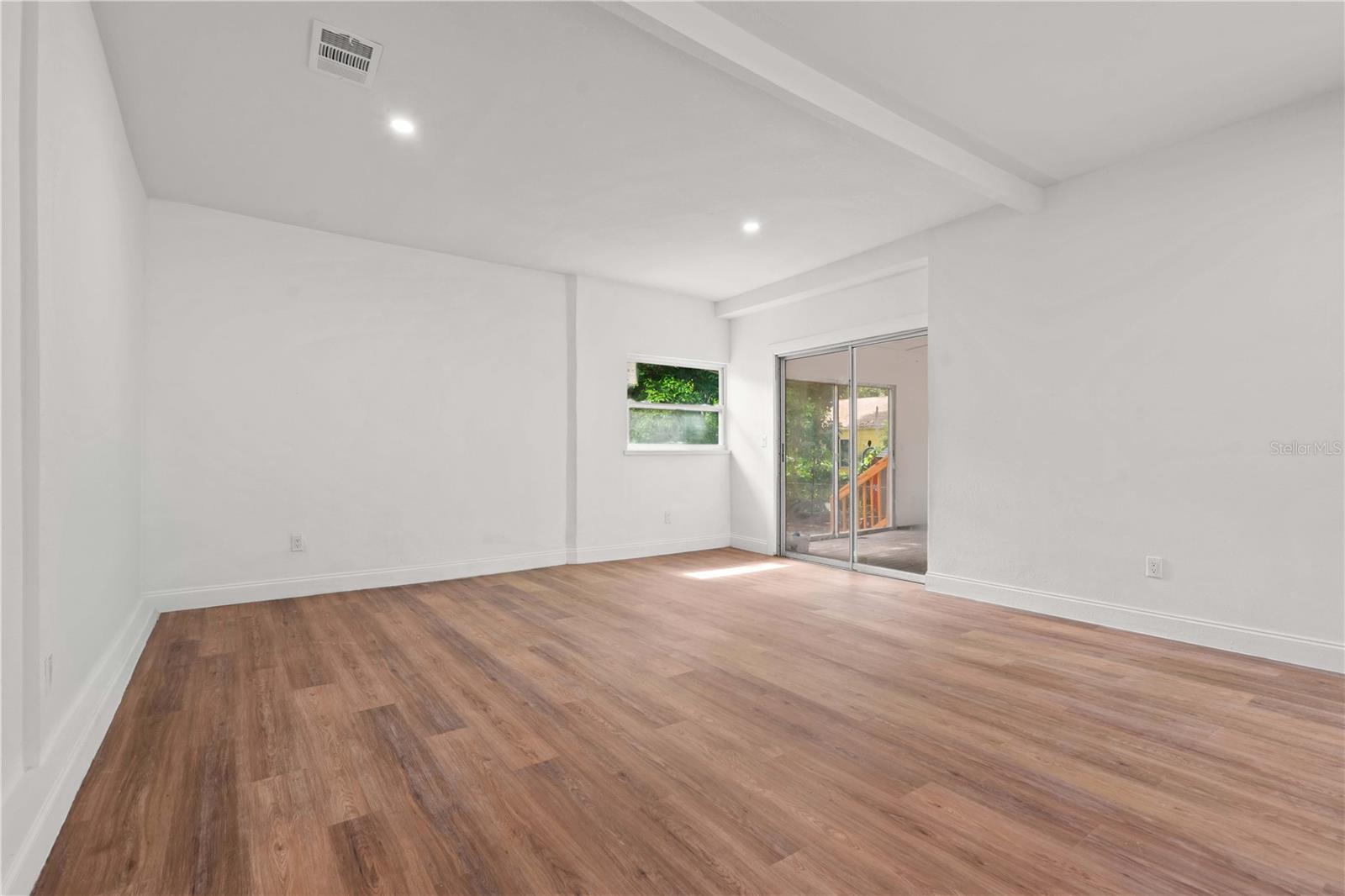 Image 32 of 43 For 1204 Hamilton Avenue