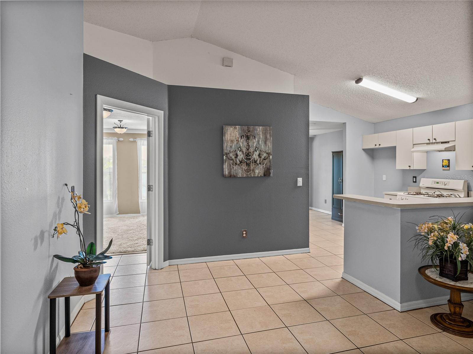 Image 14 of 44 For 22829 Saint Thomas Circle