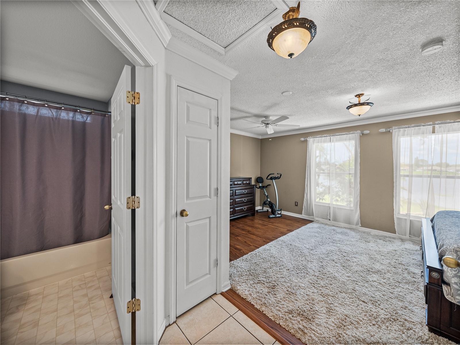 Image 27 of 44 For 22829 Saint Thomas Circle