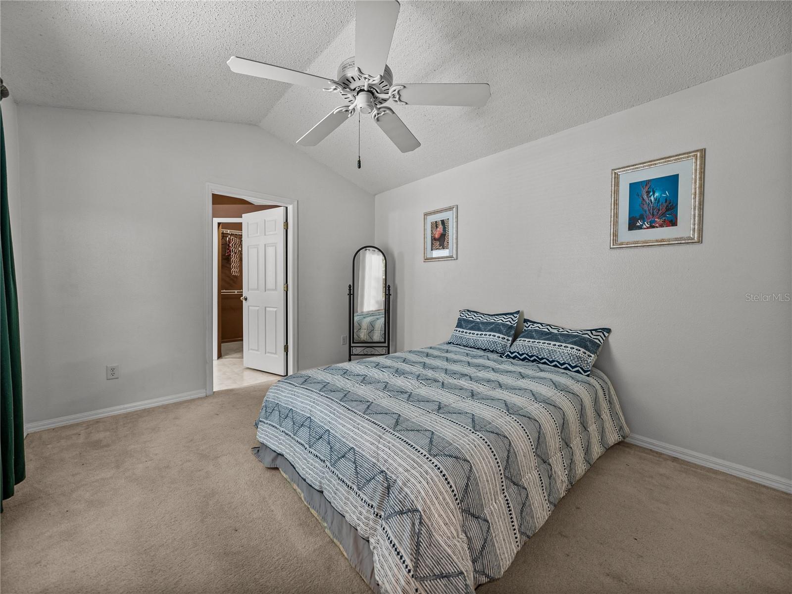 Image 29 of 44 For 22829 Saint Thomas Circle