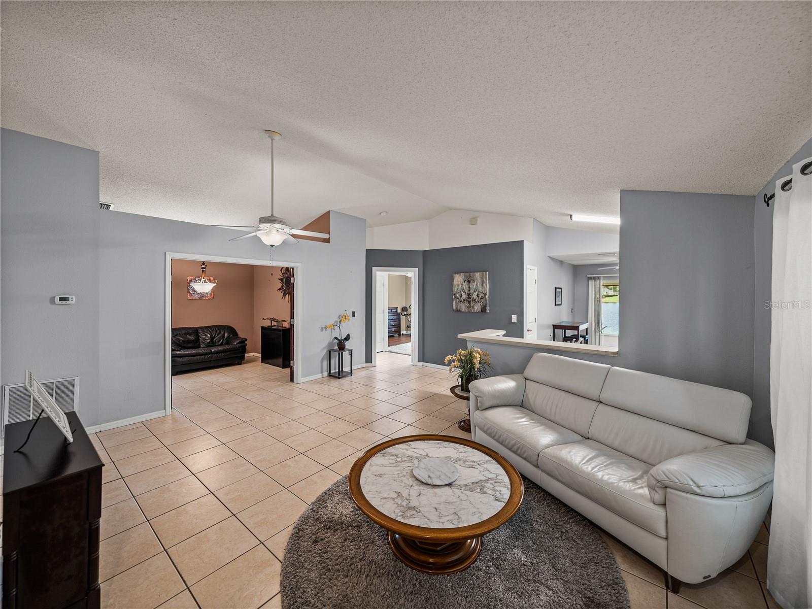 Image 9 of 44 For 22829 Saint Thomas Circle