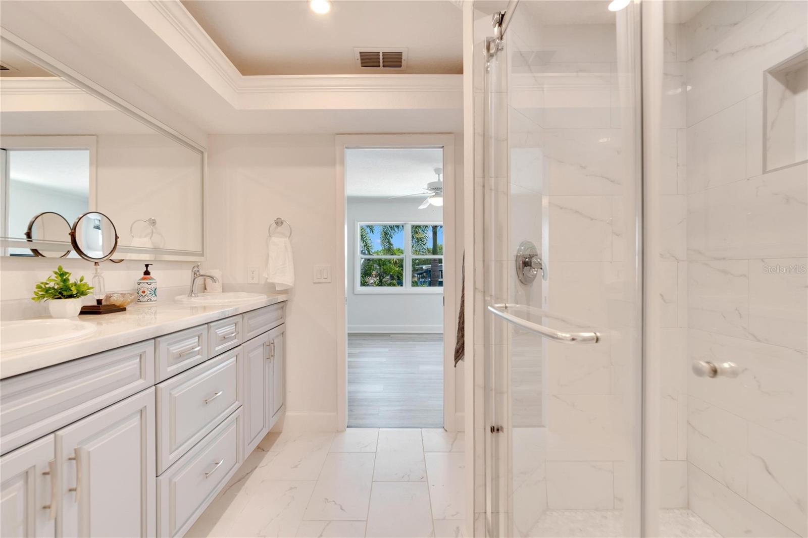 Image 43 of 90 For 805 Leisey Circle