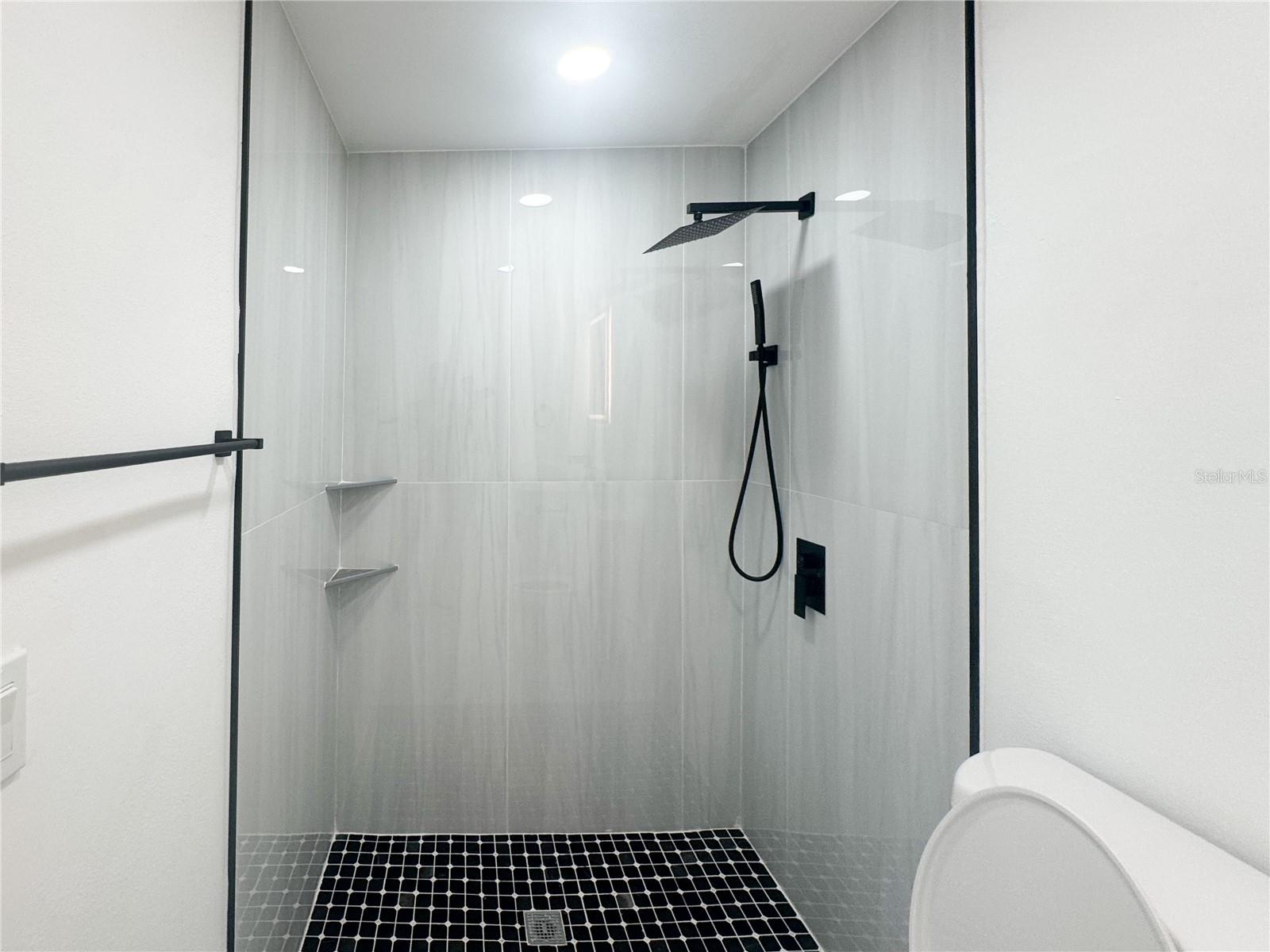 Image 11 of 29 For 3307 Brookfield Drive