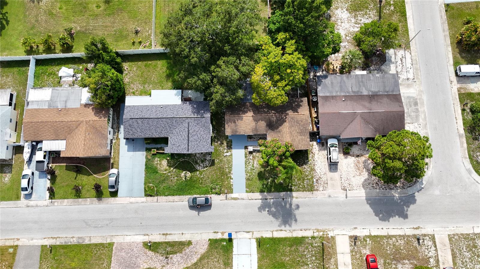 Image 3 of 29 For 3307 Brookfield Drive
