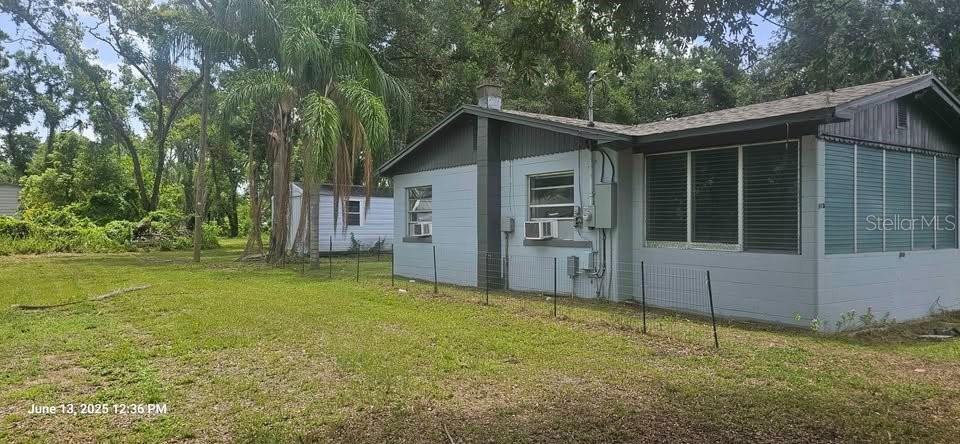 Listing photo id 5 for 1908 Kingsway Road