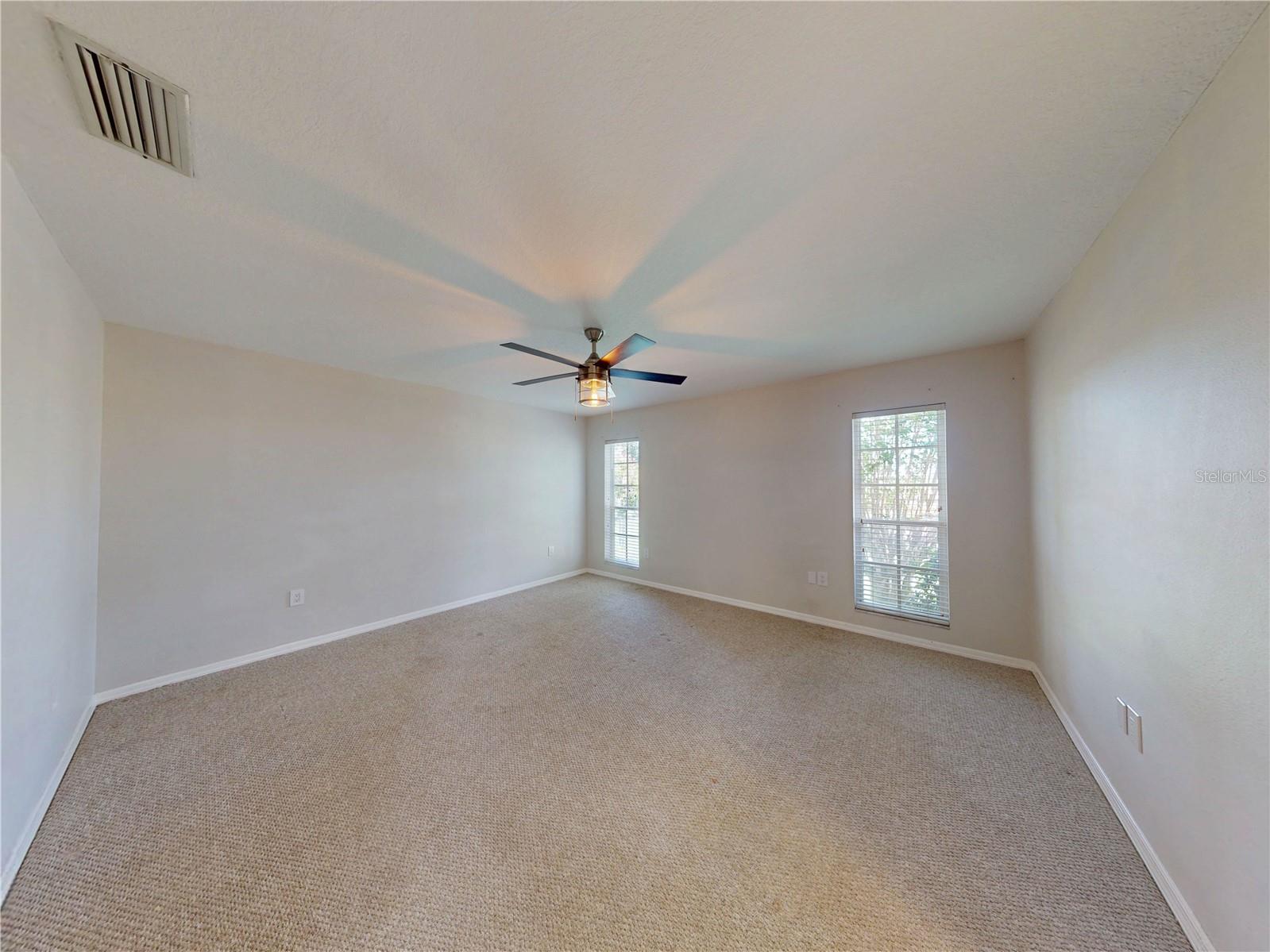 Image 18 of 30 For 7923 Ridge Pointe Drive E