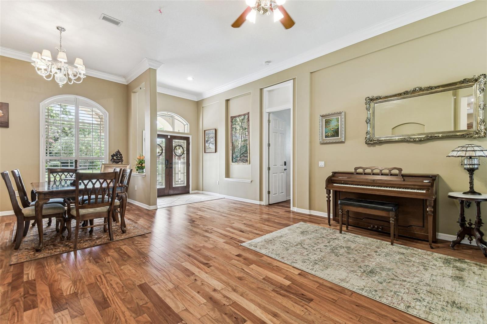 Image 7 of 29 For 17906 Loretta Lane
