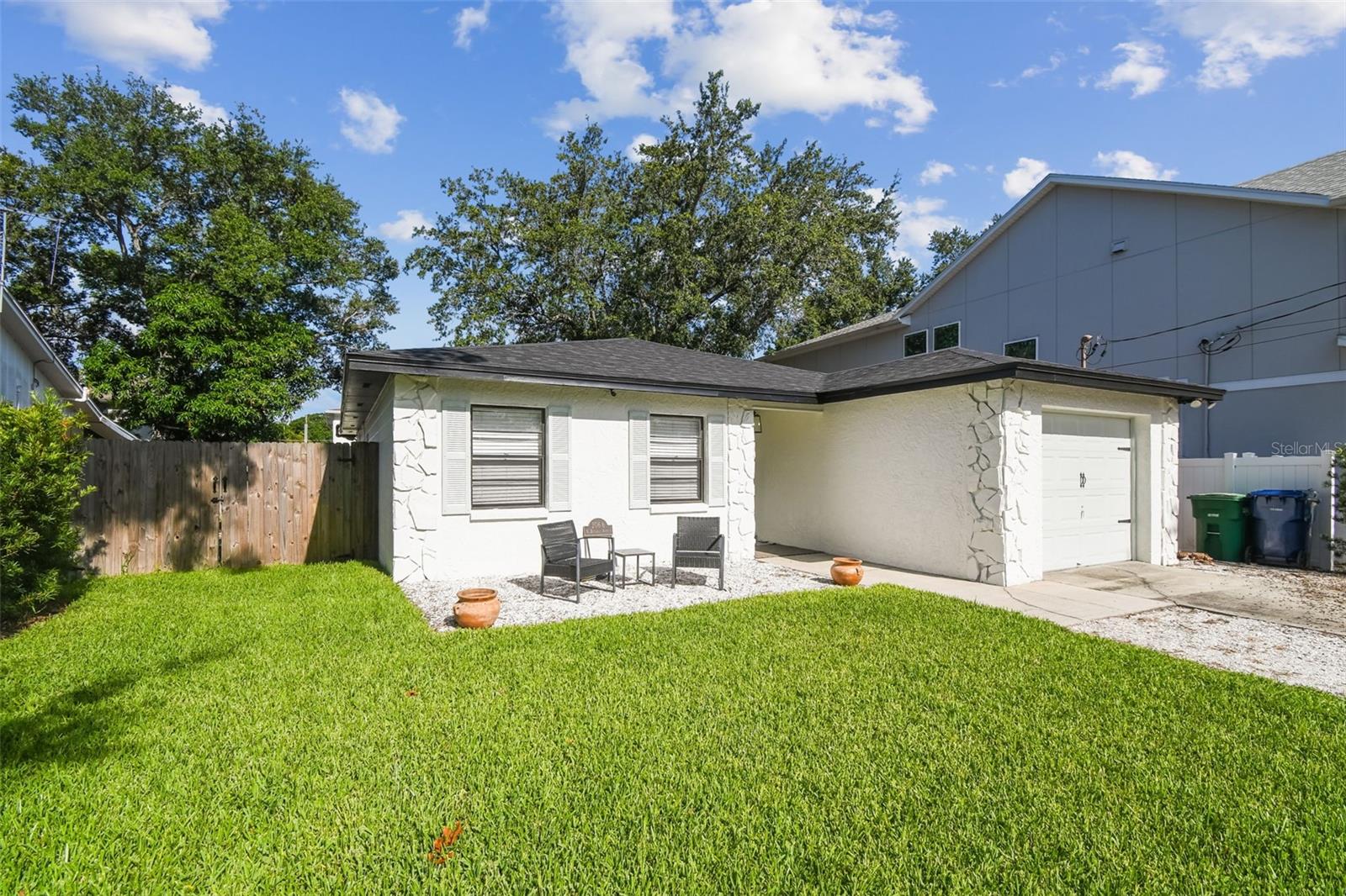 Image 4 of 73 For 206 Beverly Avenue 1-2