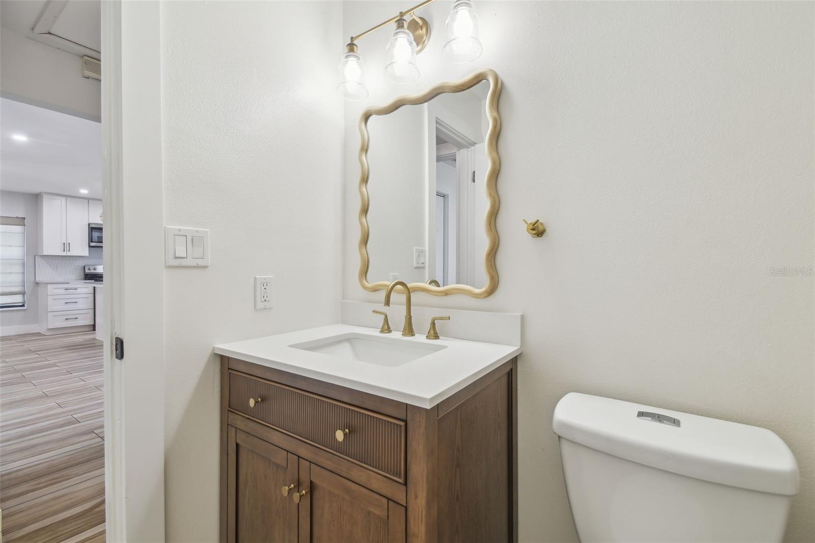Image 50 of 73 For 206 Beverly Avenue 1-2