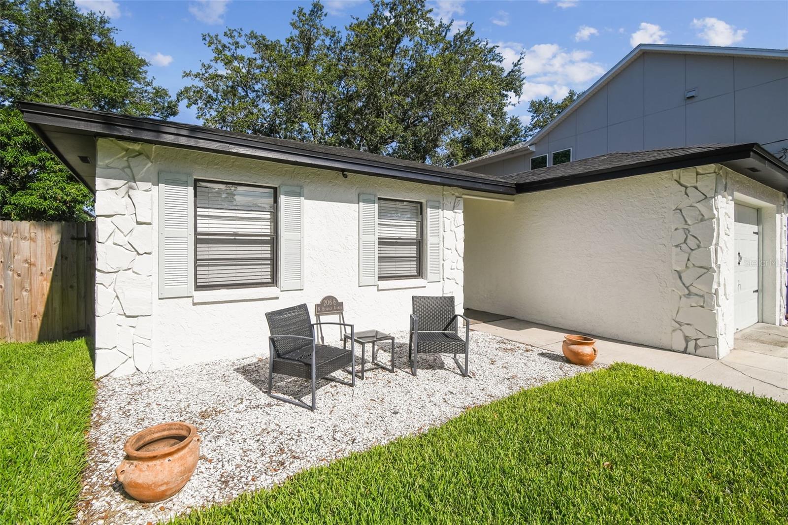 Image 9 of 73 For 206 Beverly Avenue 1-2