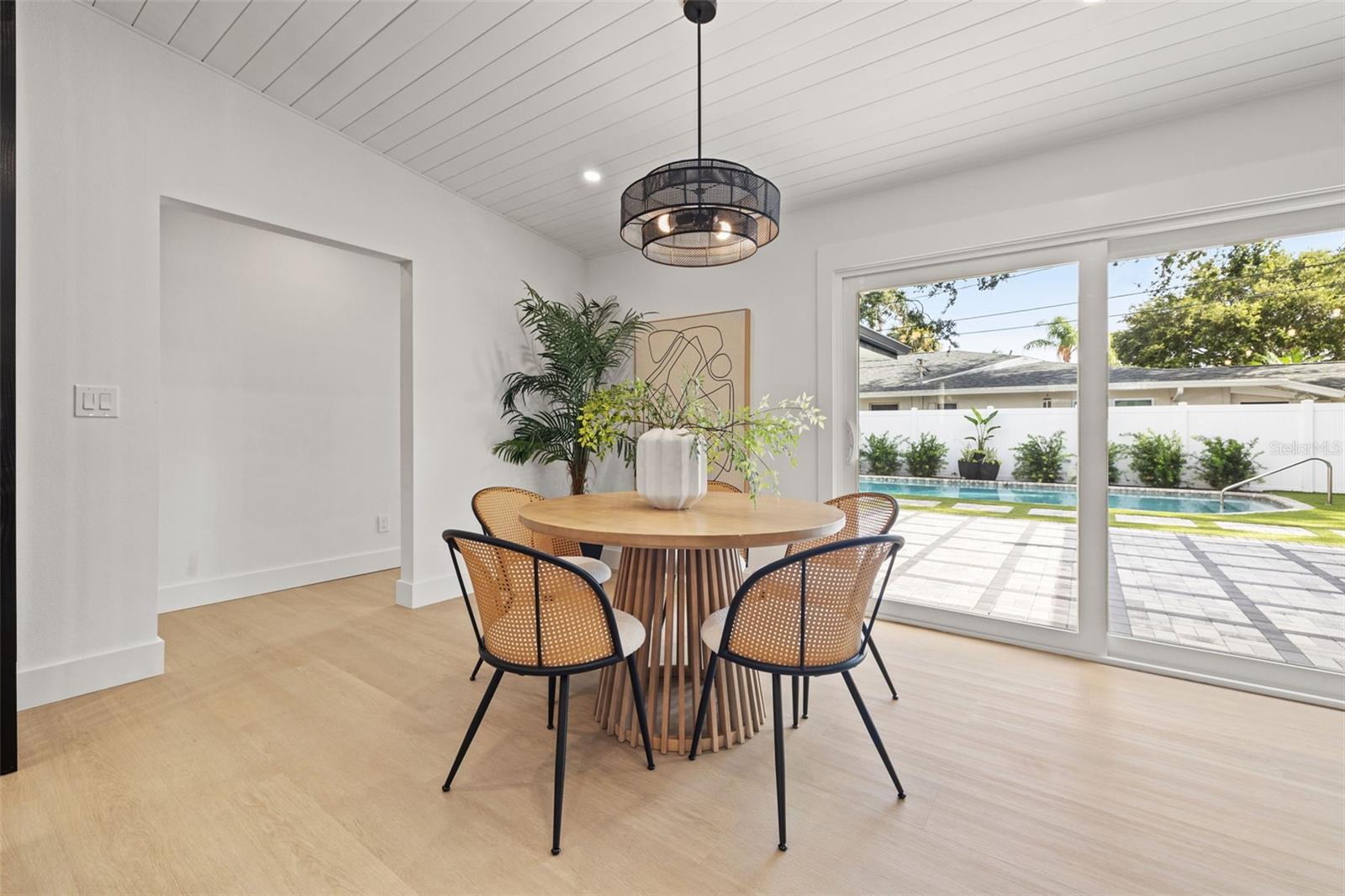 Image 10 of 61 For 497 Capri Way Ne