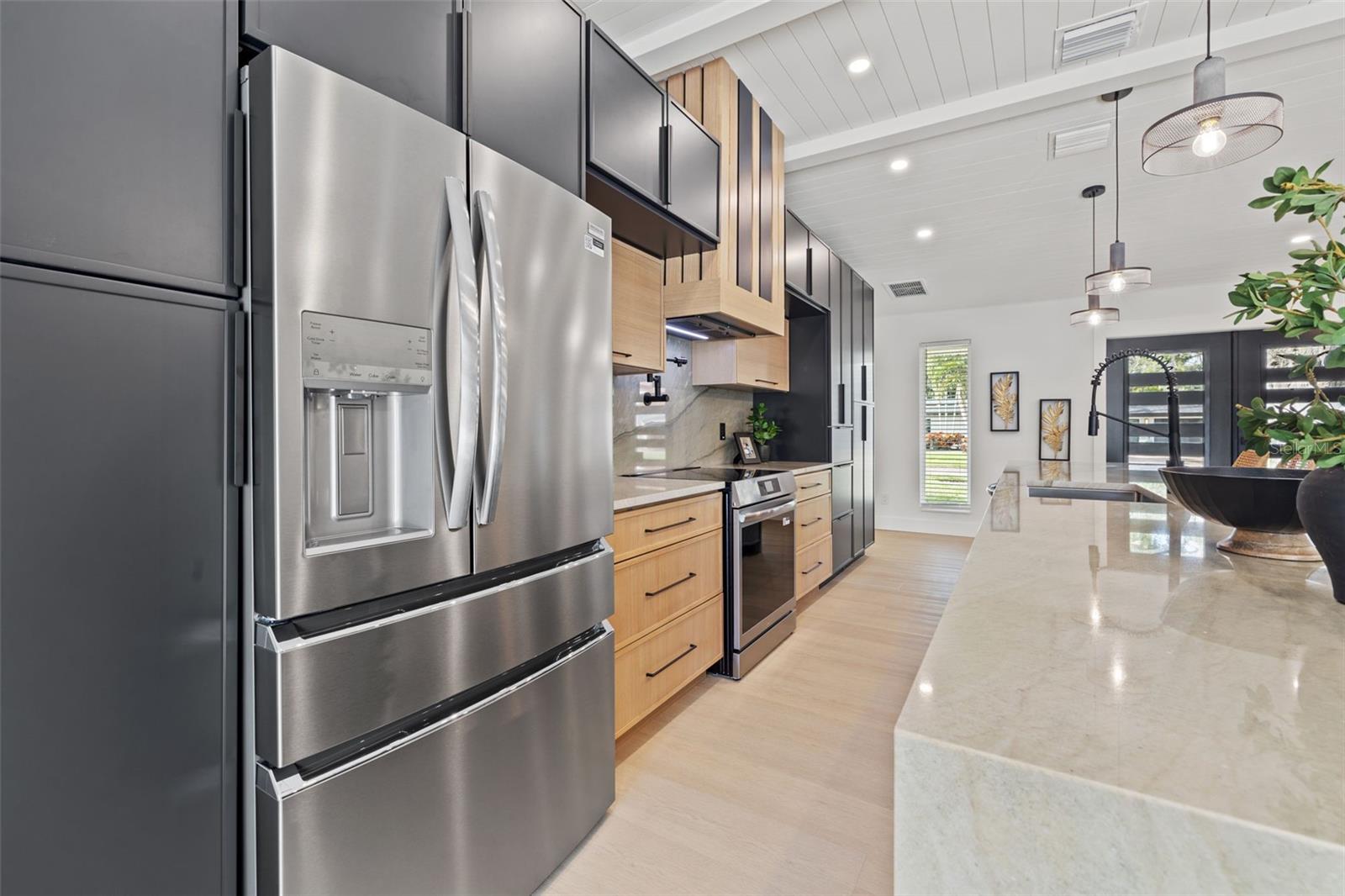 Image 18 of 61 For 497 Capri Way Ne