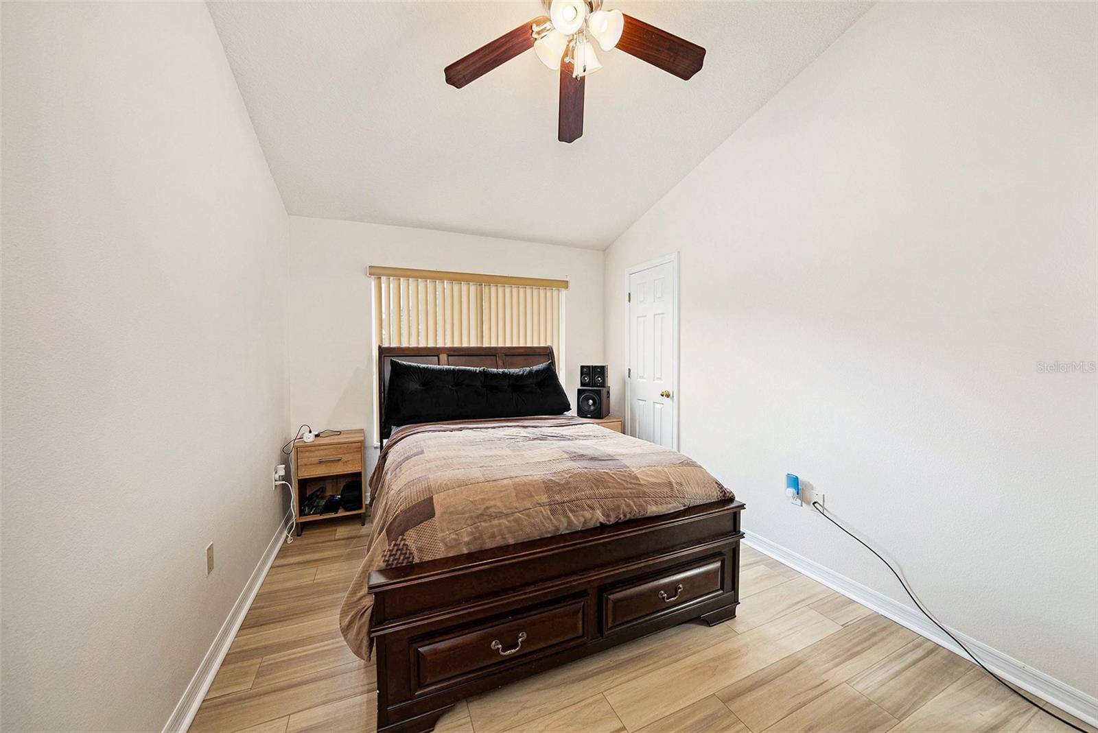 Image 14 of 21 For 4668 66th Place N