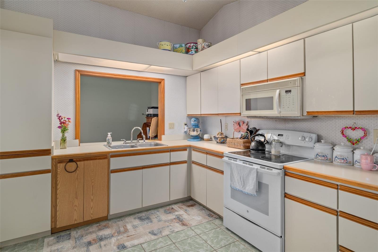 Image 16 of 31 For 5301 Bayonne Avenue