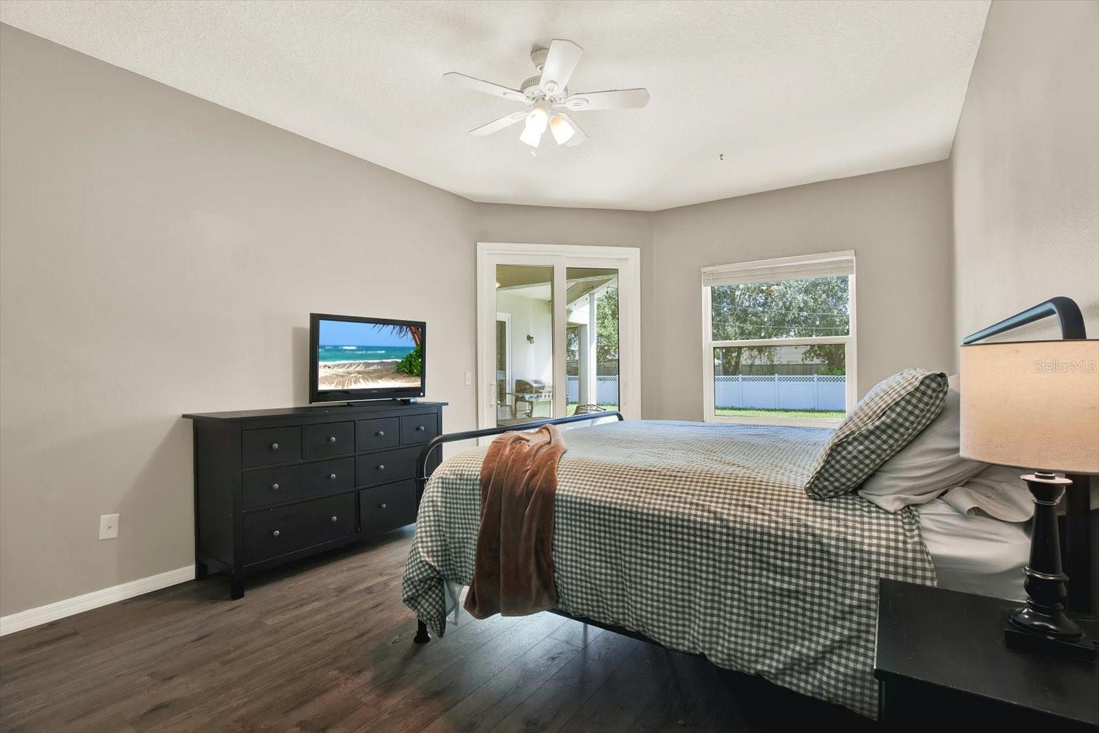 Image 26 of 50 For 20835 Lake Talia Boulevard
