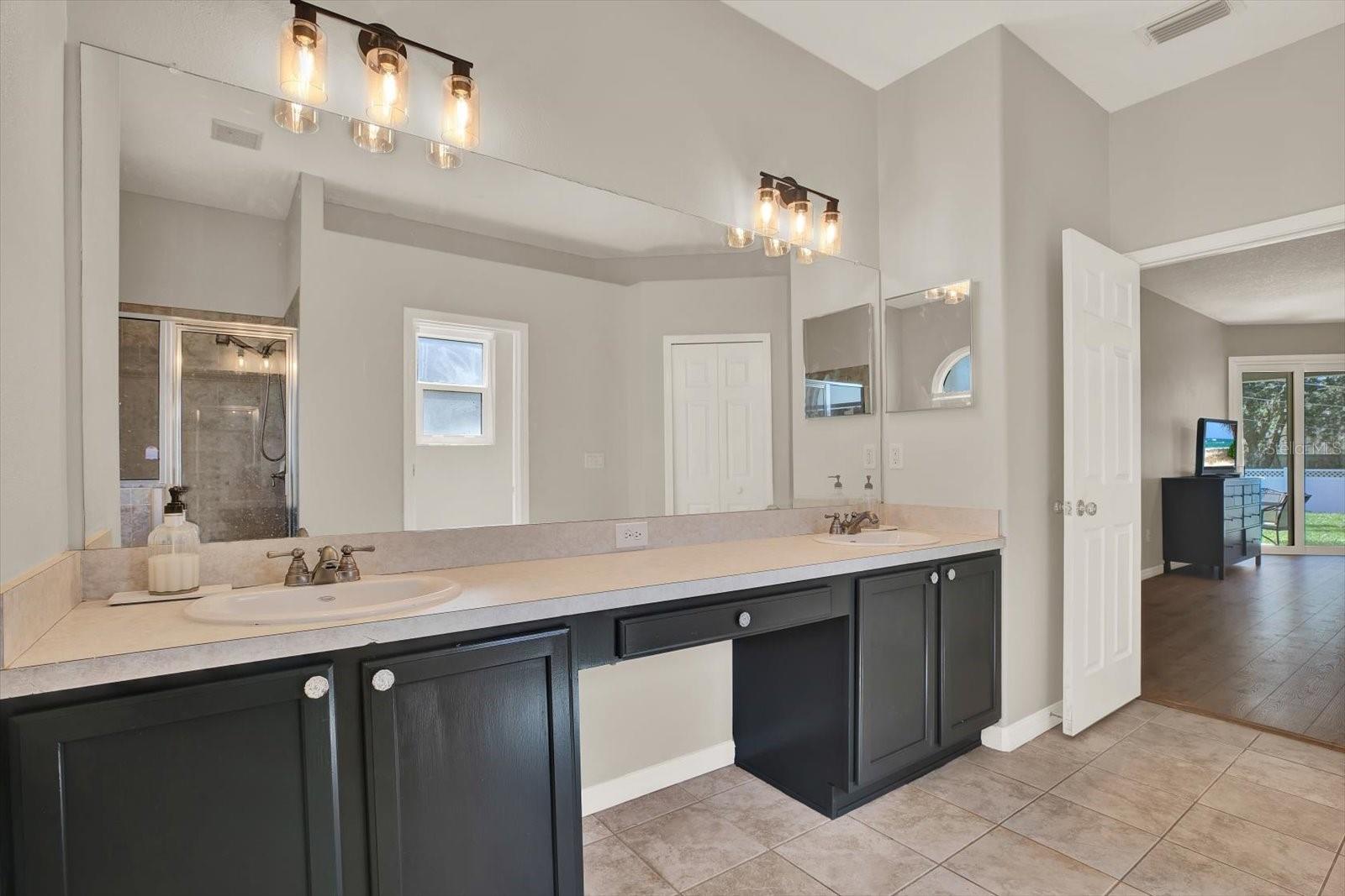Image 30 of 50 For 20835 Lake Talia Boulevard