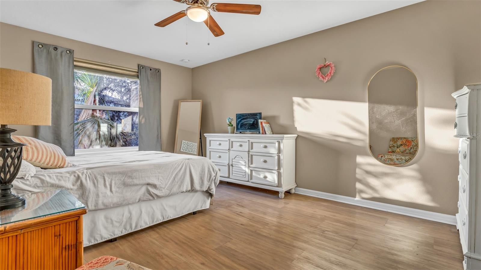 Image 19 of 46 For 12920 Whittington Court