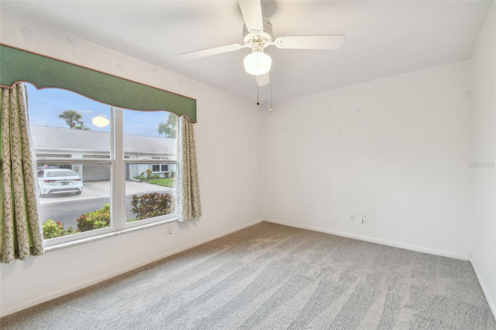 Listing photo id 15 for 8319 Annwood Road