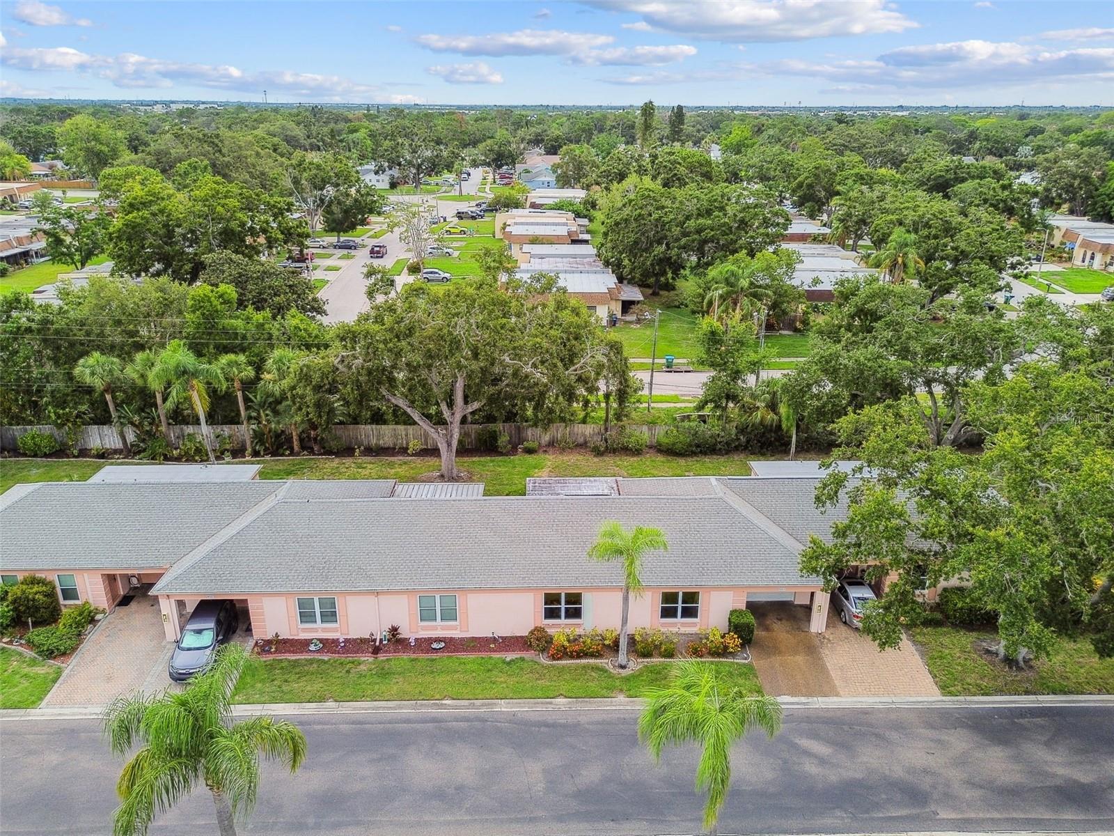 Listing photo id 22 for 8319 Annwood Road