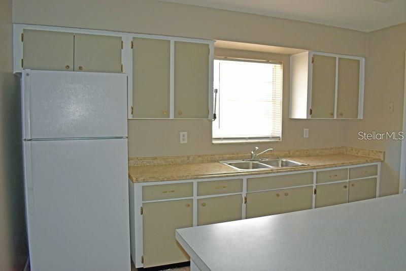 Image 6 of 14 For 1002 Cobblestone Drive
