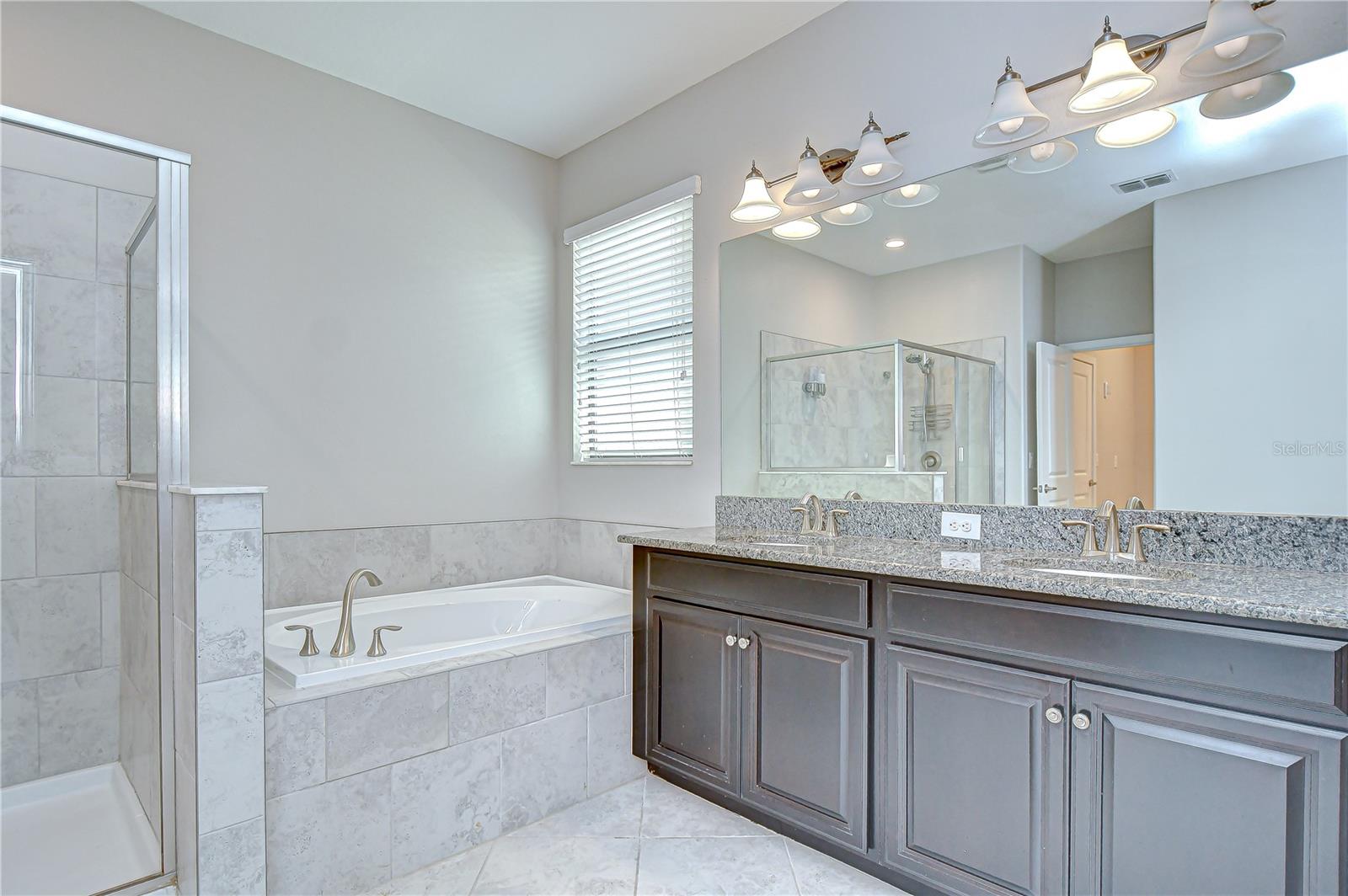 Image 21 of 67 For 11011 Little Blue Heron Drive