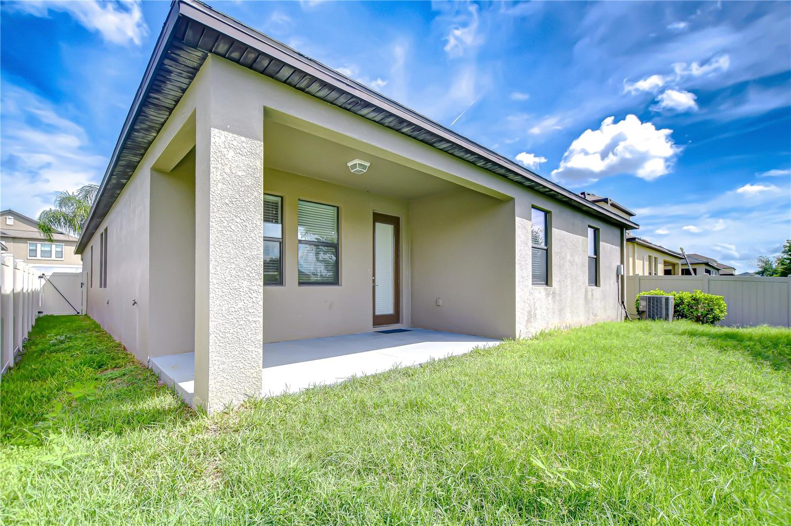 Image 45 of 67 For 11011 Little Blue Heron Drive