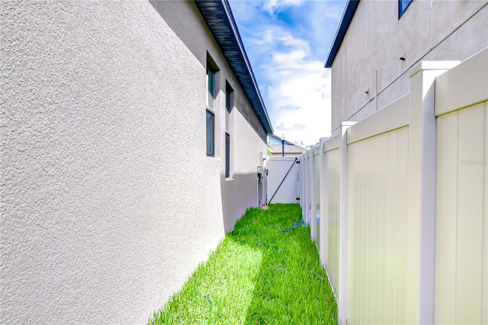 Image 48 of 67 For 11011 Little Blue Heron Drive