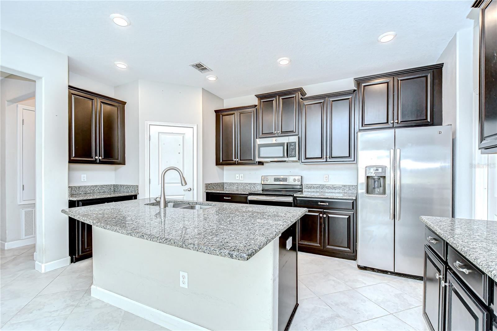 Image 5 of 67 For 11011 Little Blue Heron Drive