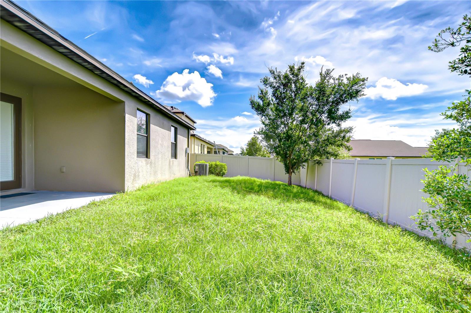 Image 50 of 67 For 11011 Little Blue Heron Drive