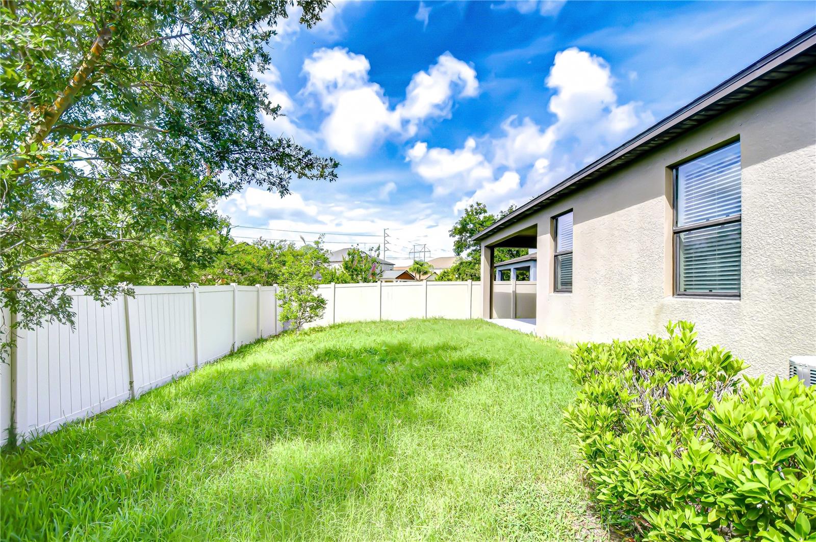 Image 51 of 67 For 11011 Little Blue Heron Drive