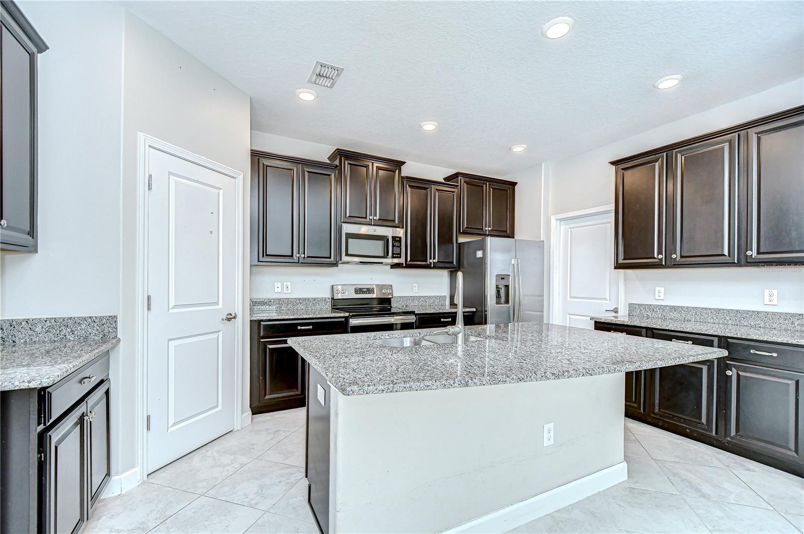 Image 8 of 67 For 11011 Little Blue Heron Drive
