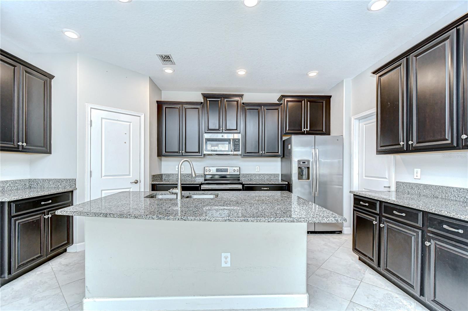 Image 9 of 67 For 11011 Little Blue Heron Drive