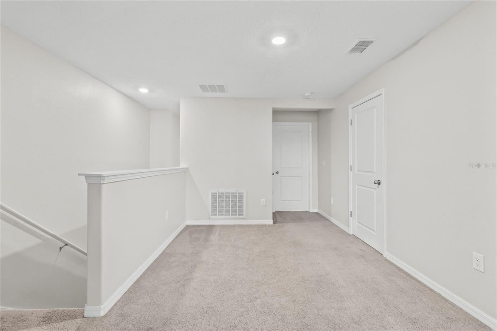 Image 12 of 40 For 9768 Pembrooke Pines Drive