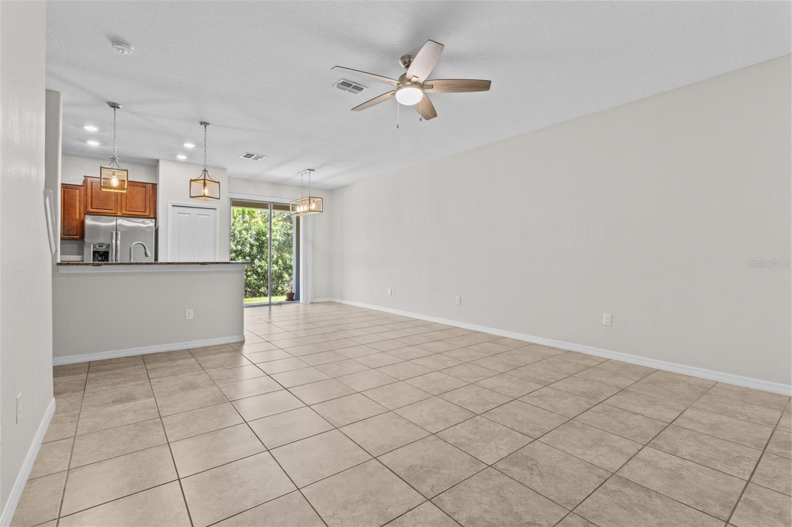 Image 7 of 40 For 9768 Pembrooke Pines Drive