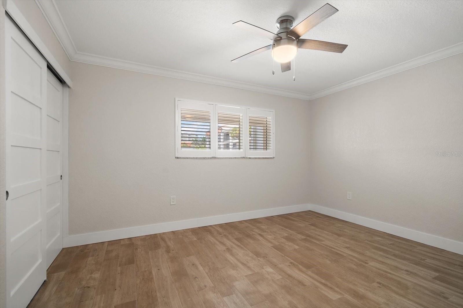 Image 23 of 45 For 825 Gulfview Boulevard 104