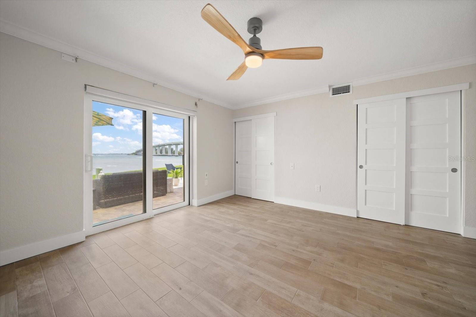 Image 25 of 45 For 825 Gulfview Boulevard 104