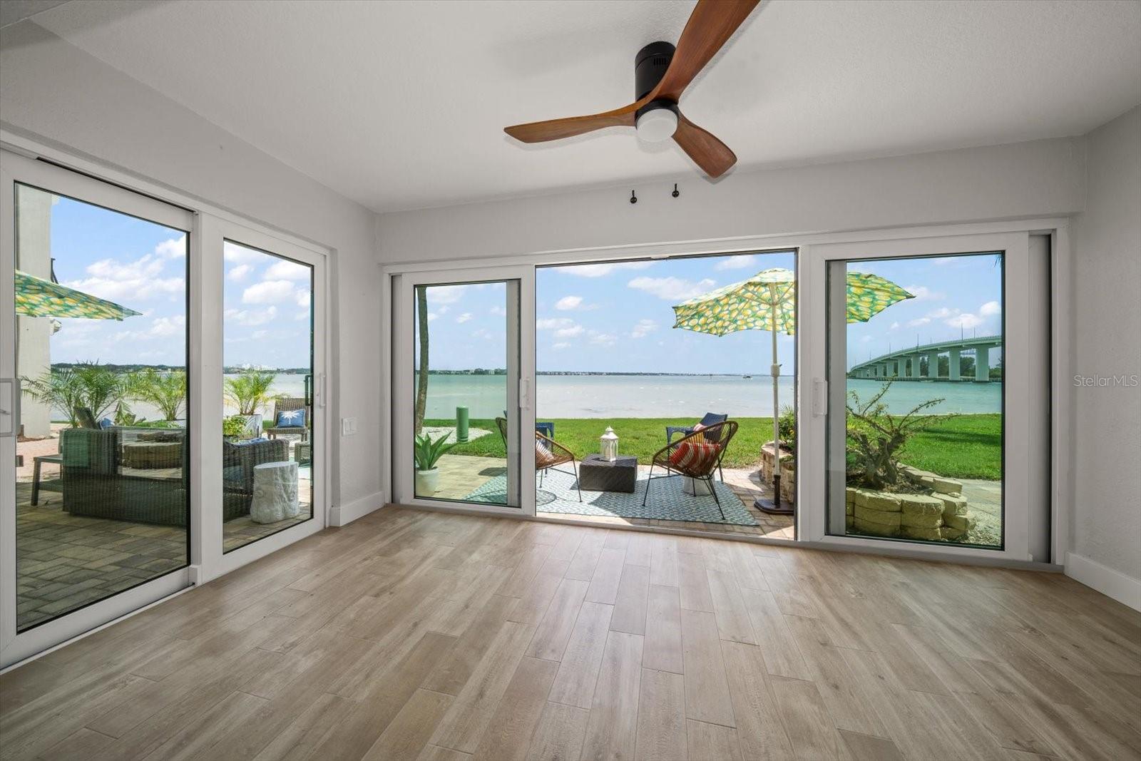 Image 31 of 45 For 825 Gulfview Boulevard 104